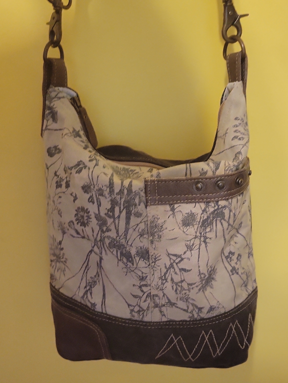 Myra Recycled Canvas and Faux-Leather Floral Hobo Bag in Cream and Brown